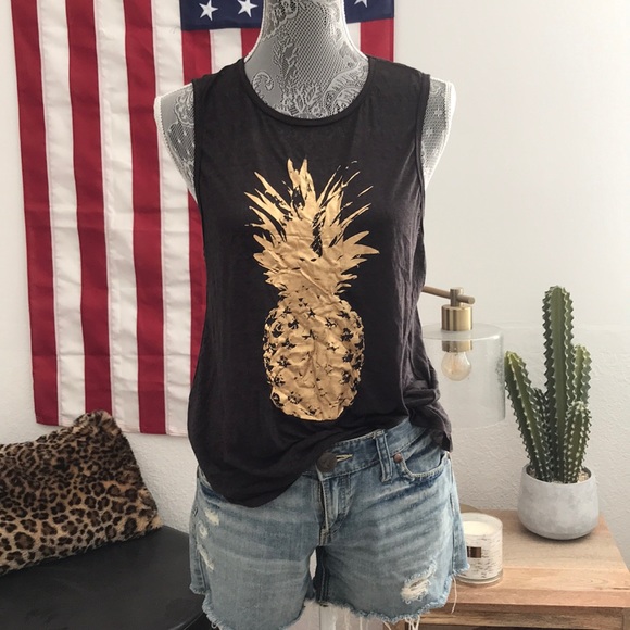 Chaser pineapple tank! - Picture 1 of 4